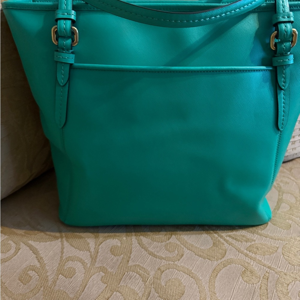 Coach Peyton Zip Top Saffiano Leather Tote Bag in Jade 27349 - Picture 2 of 16